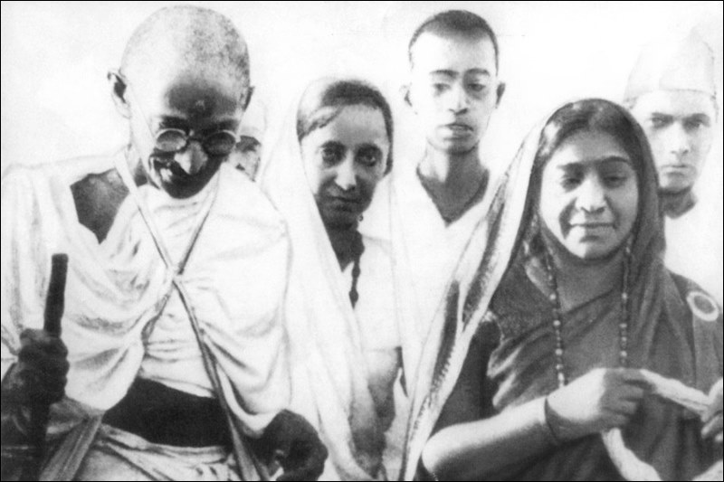 Mahatma gandhi and Sarojini Naidu 1930