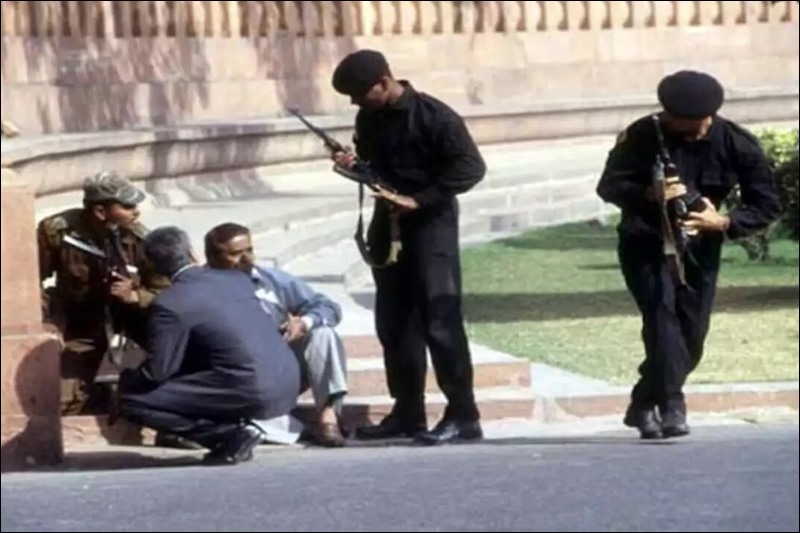 Parliament Attack in 2001: security personnel outside the indian parliament